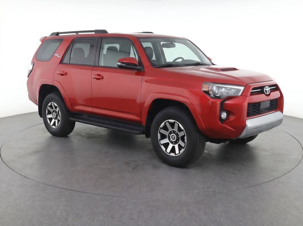 Used 2023 Toyota 4Runner TRD Off-Road Premium w/ Moonroof Package AWD/4WD image 2