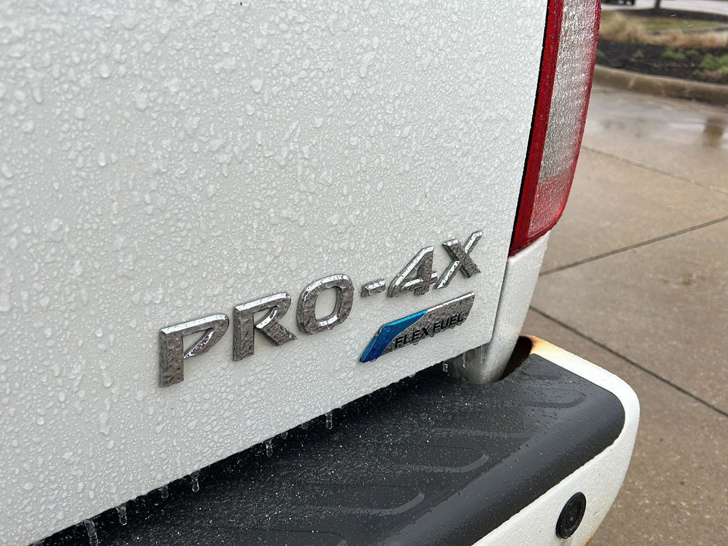 Used 2017 Nissan Frontier PRO-4X w/ Pro-4x Luxury Package image 6