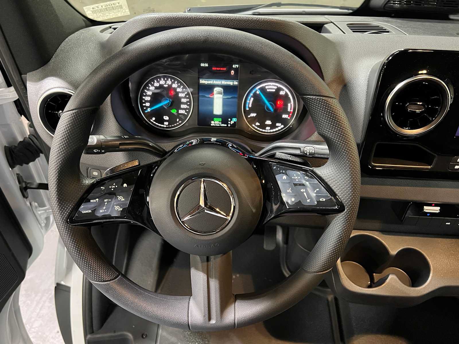 New 2025 Mercedes-Benz eSprinter 170 Cargo image 24