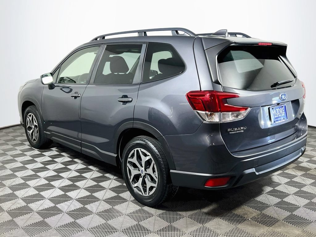 Used 2023 Subaru Forester Premium AWD/4WD image 5