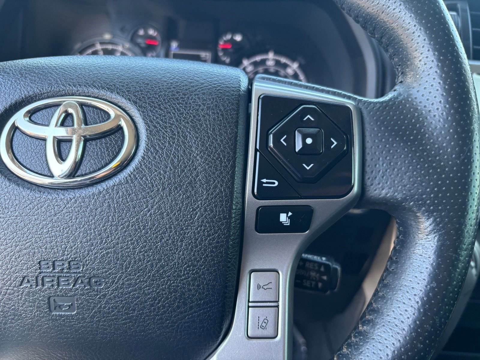 Used 2022 Toyota 4Runner SR5 w/ TRD Black Wheel Package (TMS) image 32