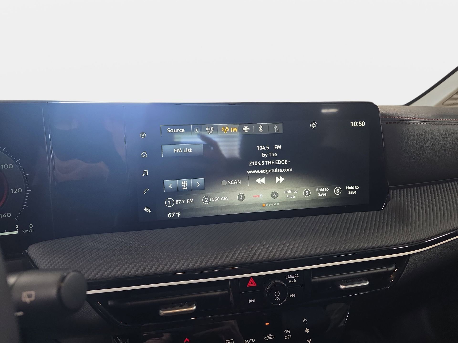 Certified 2025 Nissan Kicks SR image 20