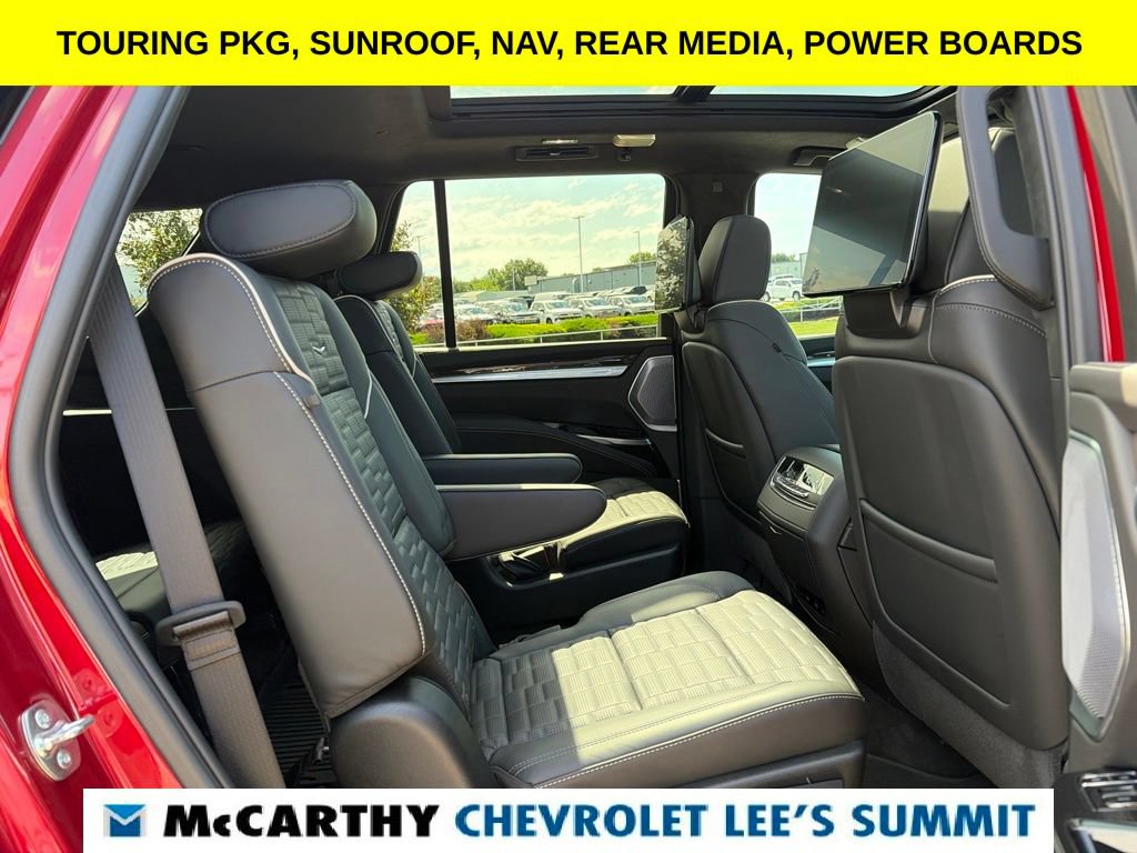 Used 2026 Cadillac Escalade Platinum Sport w/ LPO, ONYX Package AWD/4WD image 42