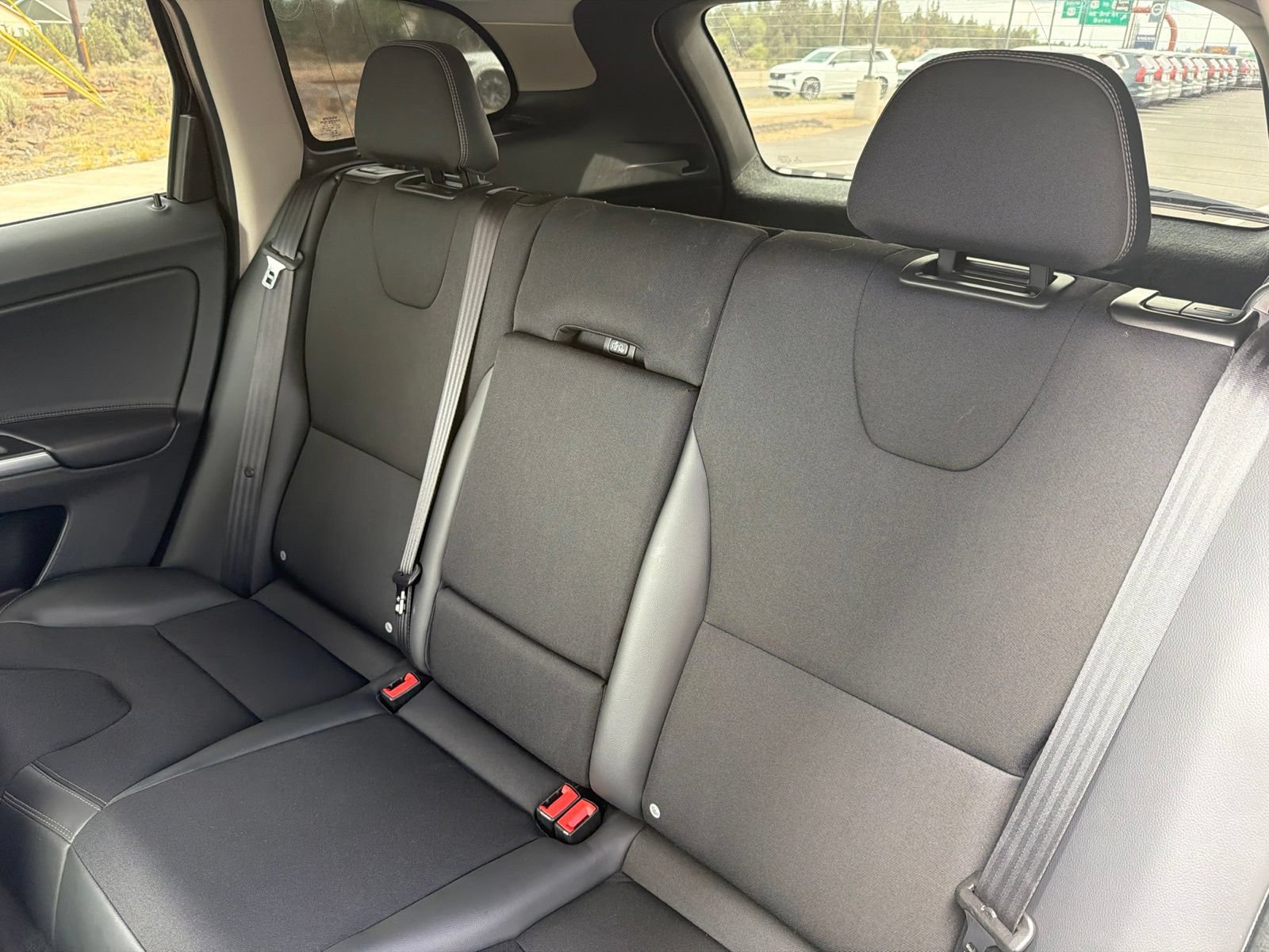 Used 2015 Volvo XC60 T5 FWD image 22