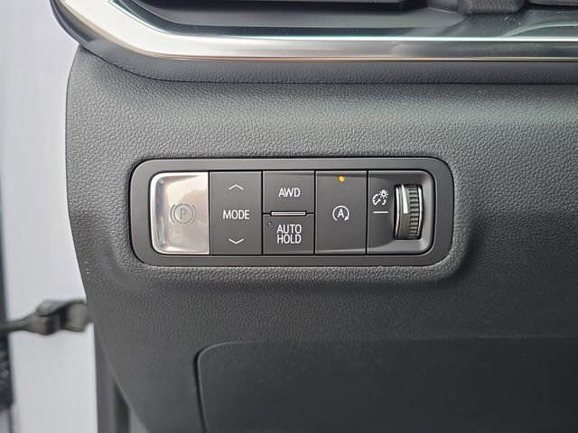 New 2026 GMC Terrain Denali w/ LPO, Floor Liner Package image 23