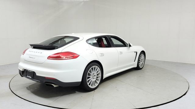 Used 2014 Porsche Panamera 4 image 5