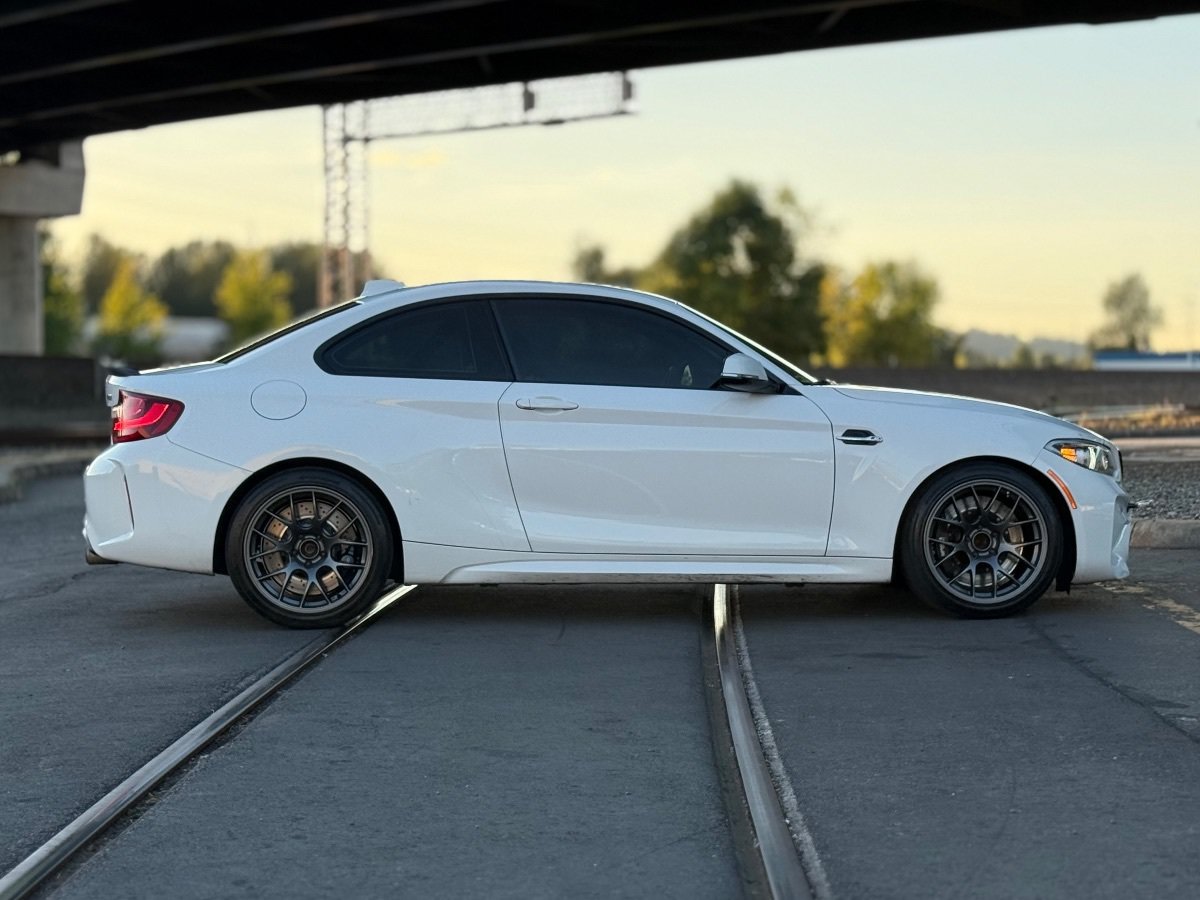 Used 2016 BMW M2 RWD image 2
