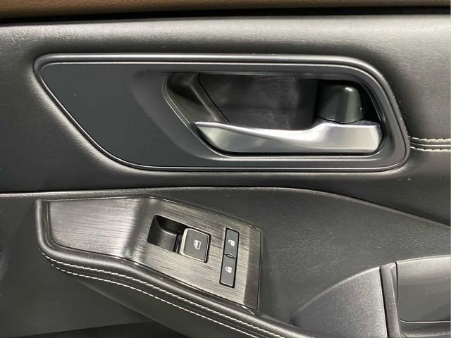 Certified 2023 Nissan Rogue SL w/ SL Premium Package image 15