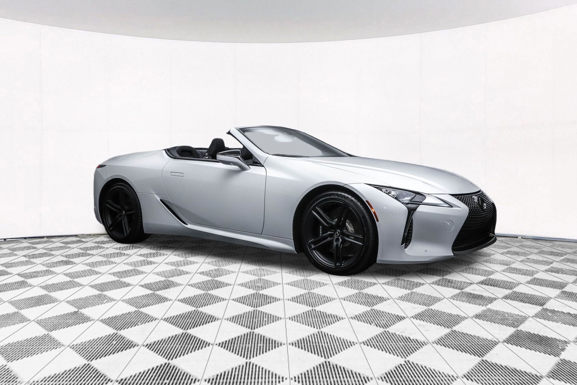 Used 2024 Lexus LC 500 Convertible image 15