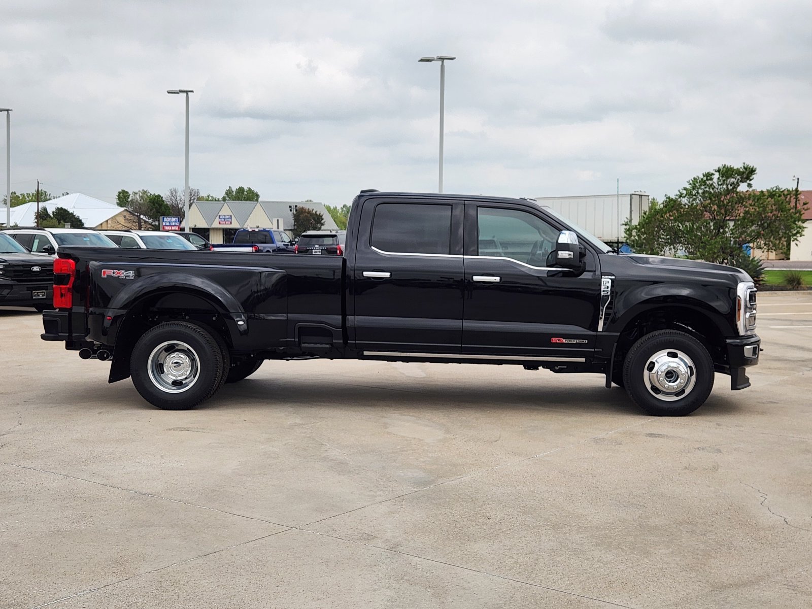 New 2026 Ford F350 Platinum w/ Platinum Plus Package AWD/4WD image 7