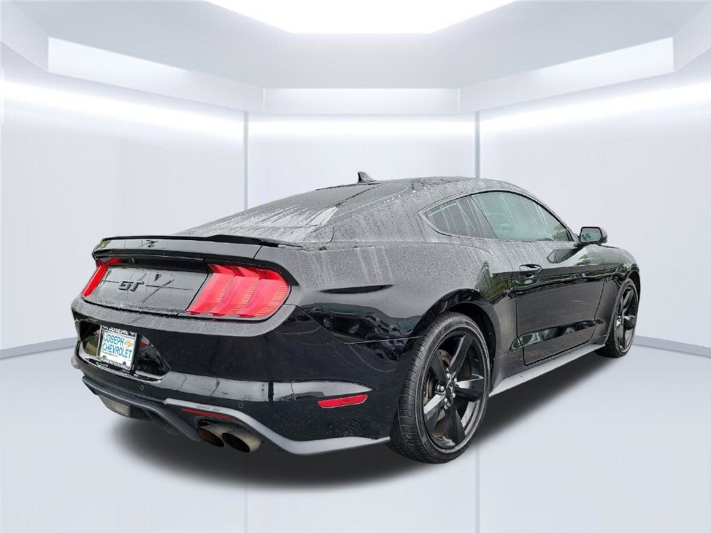 Used 2022 Ford Mustang GT w/ Equipment Group 301A RWD image 6