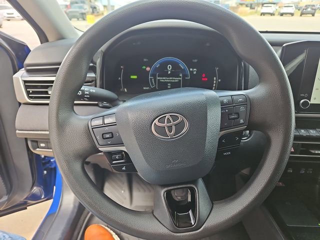 Used 2025 Toyota Camry LE image 13