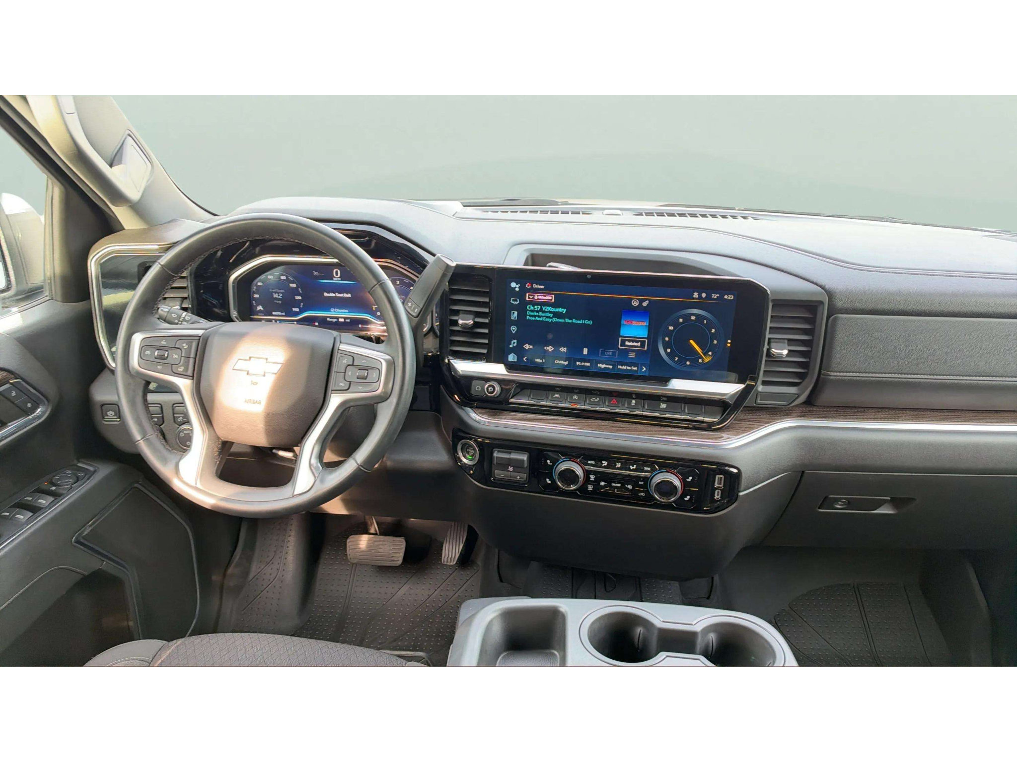 Used 2023 Chevrolet Silverado 1500 LT AWD/4WD image 13