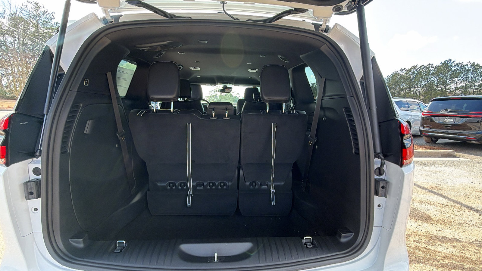 New 2026 Chrysler Pacifica Select image 13