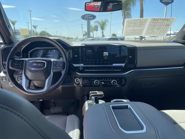 Used 2022 GMC Sierra 1500 SLT w/ SLT Premium Plus Package AWD/4WD image 19