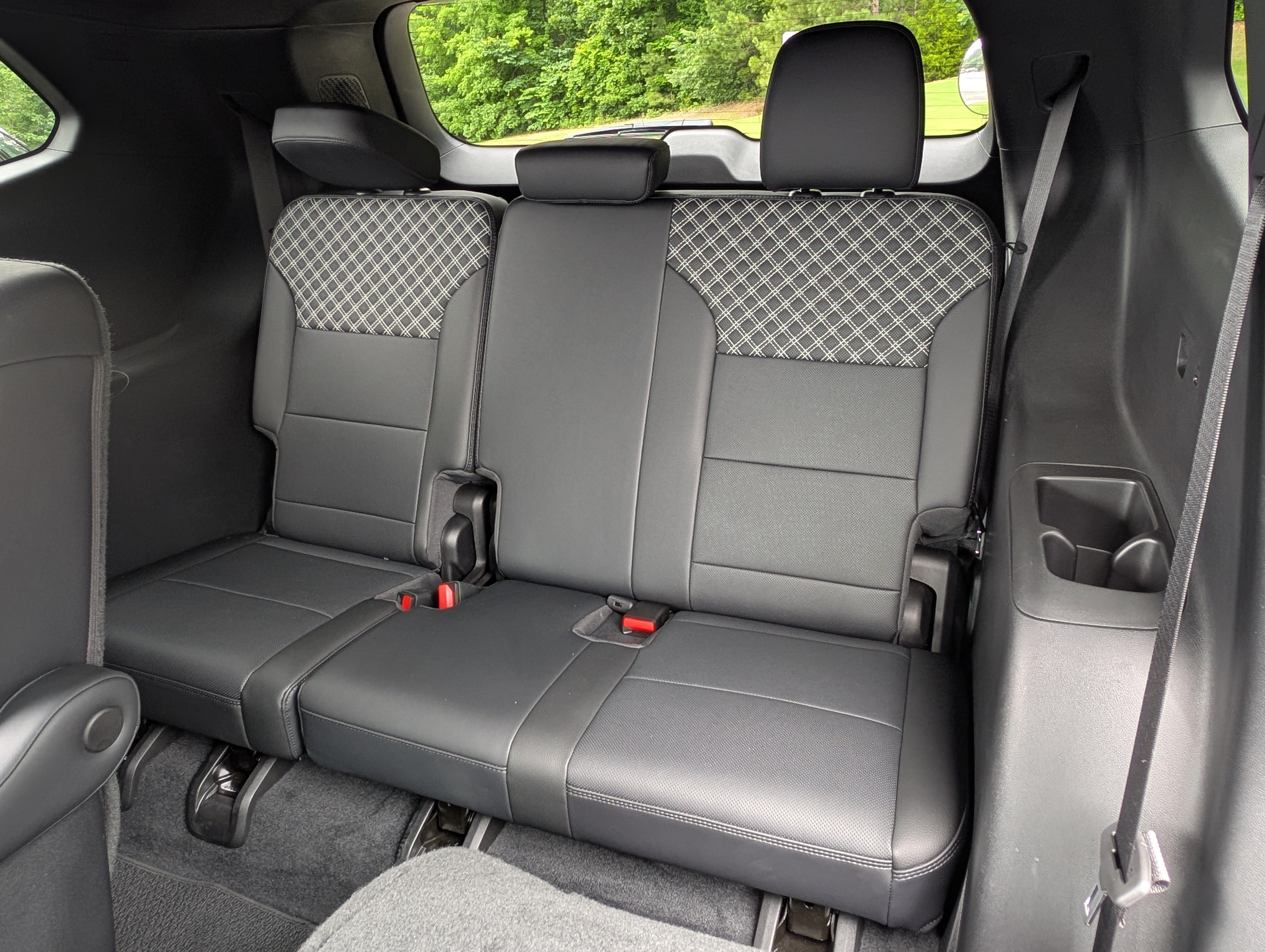 Used 2024 GMC Acadia Denali FWD image 19