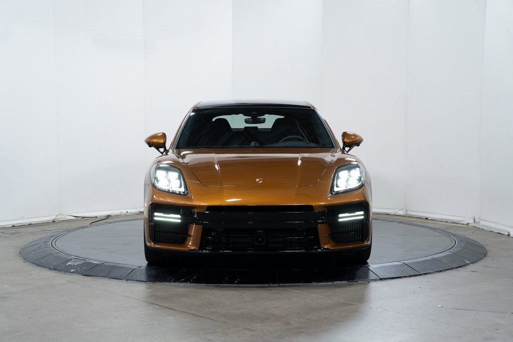 Certified 2024 Porsche Panamera image 6