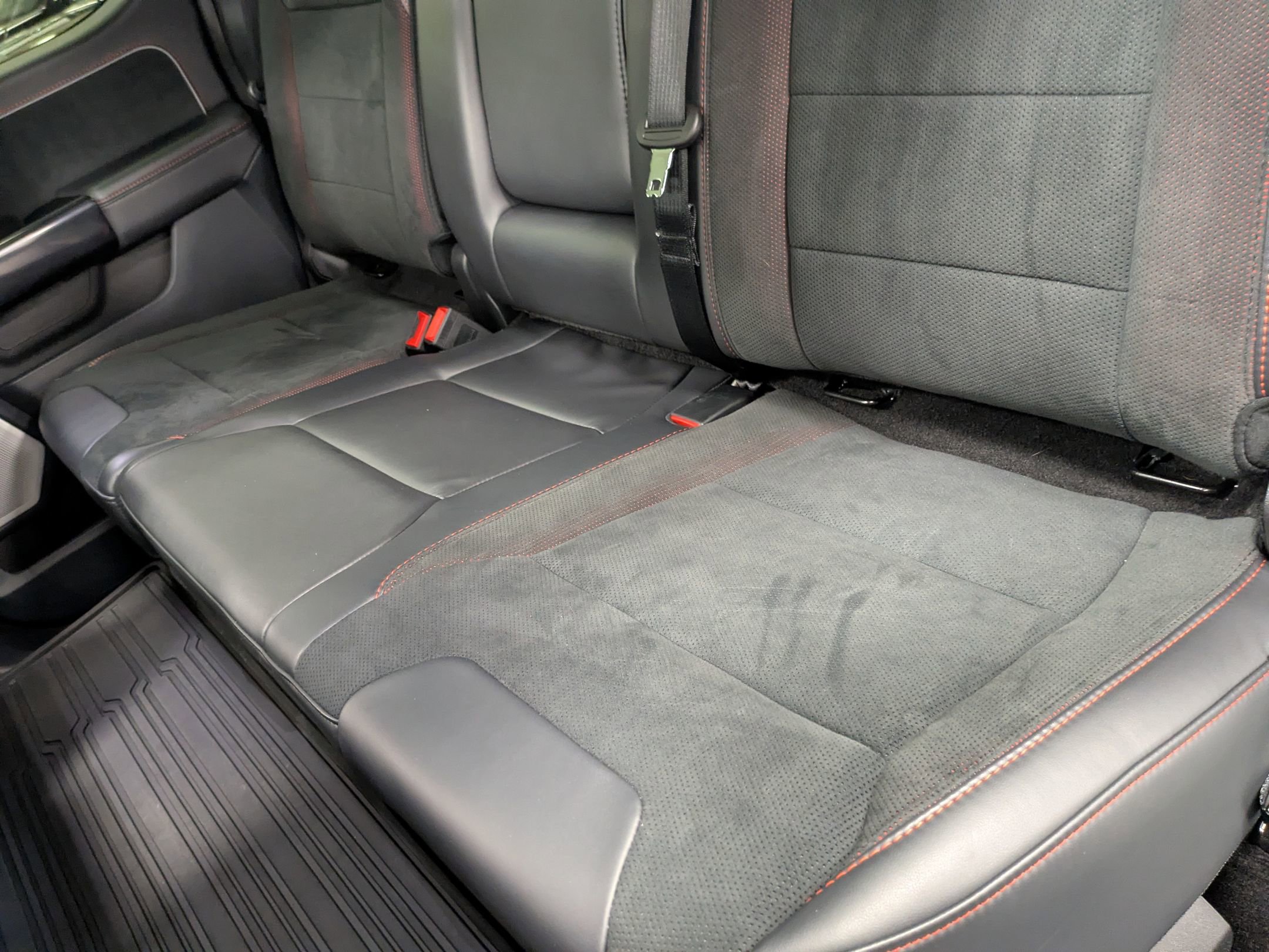 Certified 2025 Ford F150 Raptor w/ Equipment Group 803A Raptor R image 30