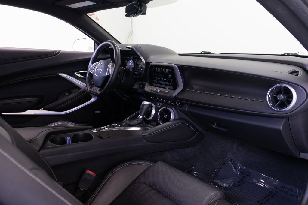 Used 2017 Chevrolet Camaro LT image 21