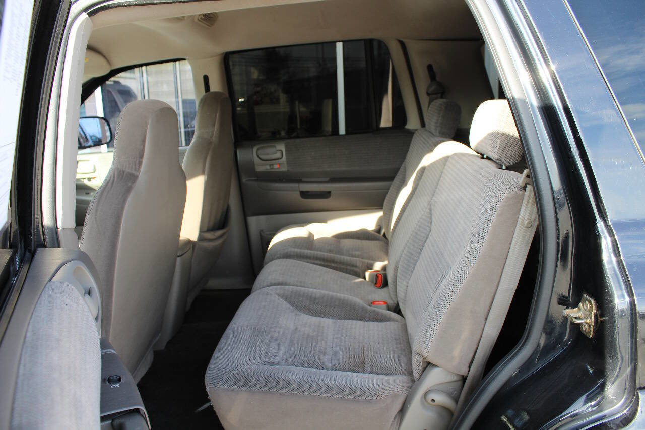 Used 2002 Dodge Durango SLT image 12