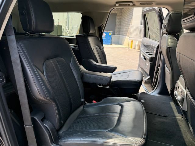 Used 2019 Ford Expedition Max Platinum AWD/4WD image 26