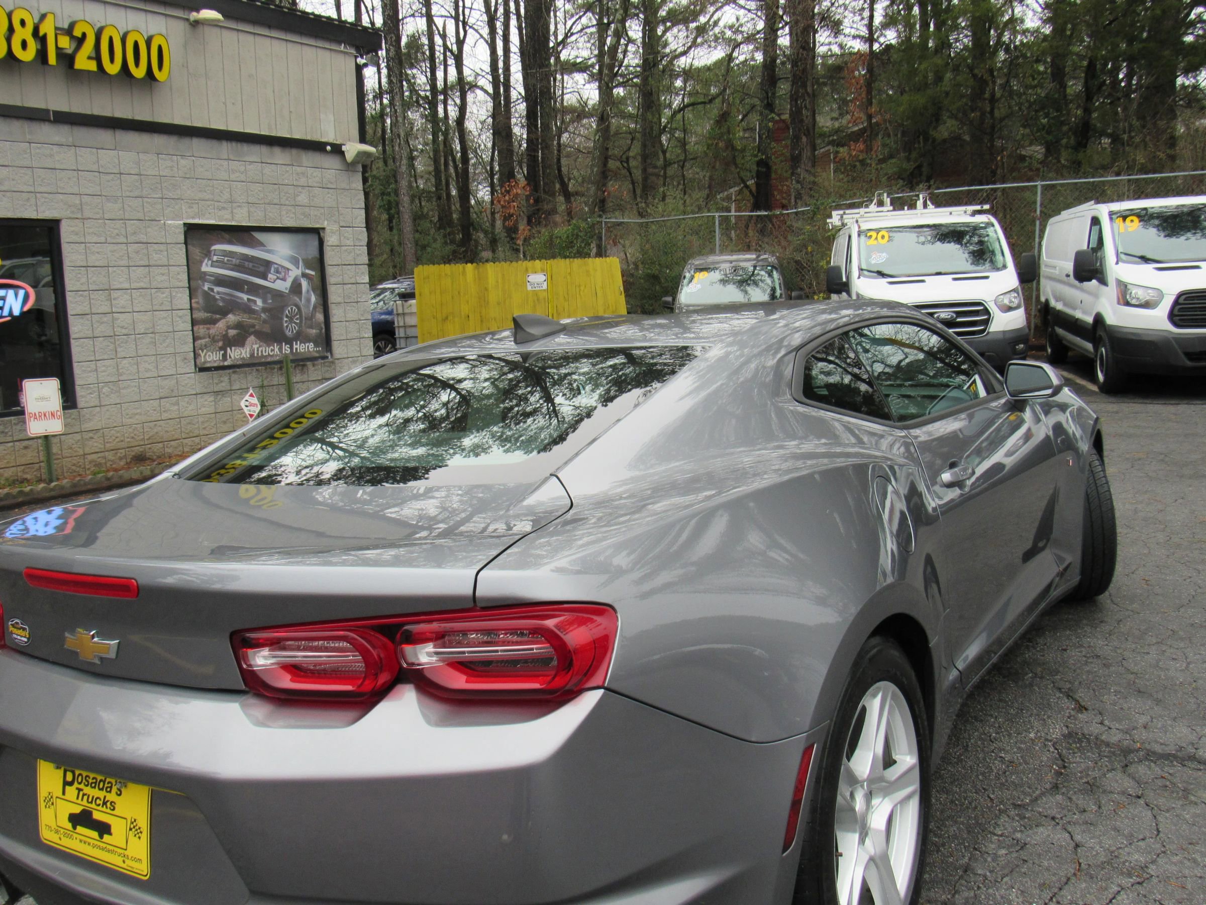Used 2019 Chevrolet Camaro LT image 8