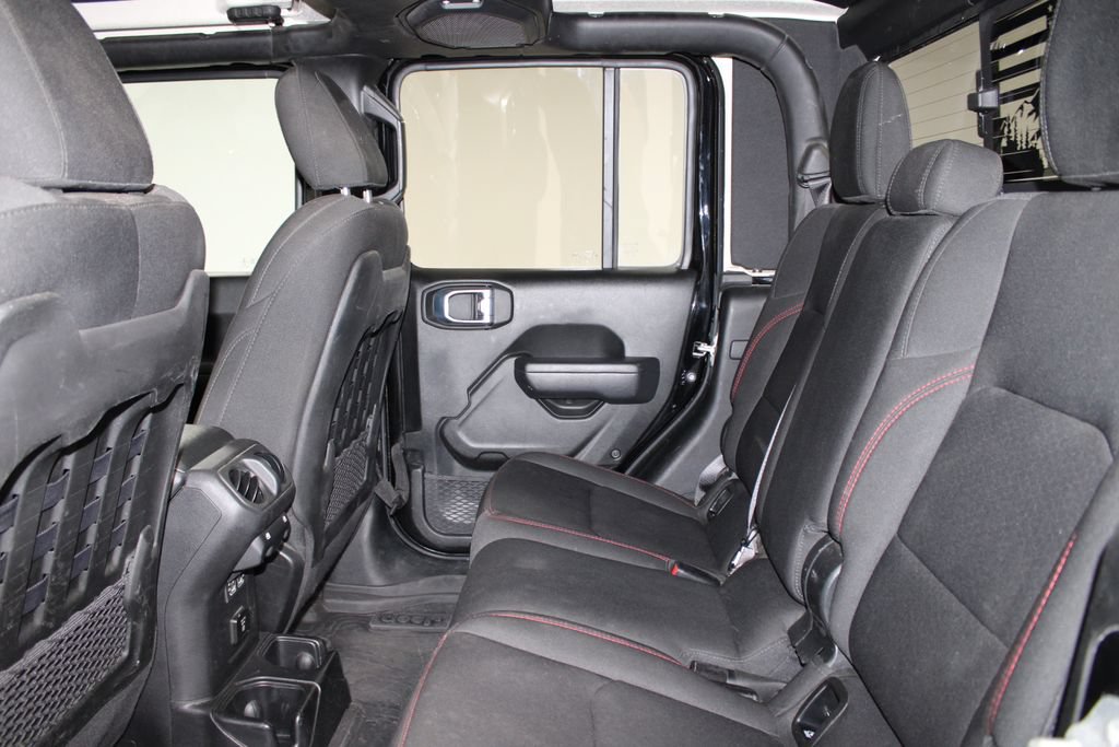 Used 2022 Jeep Gladiator Rubicon w/ Cold Weather Group AWD/4WD image 22