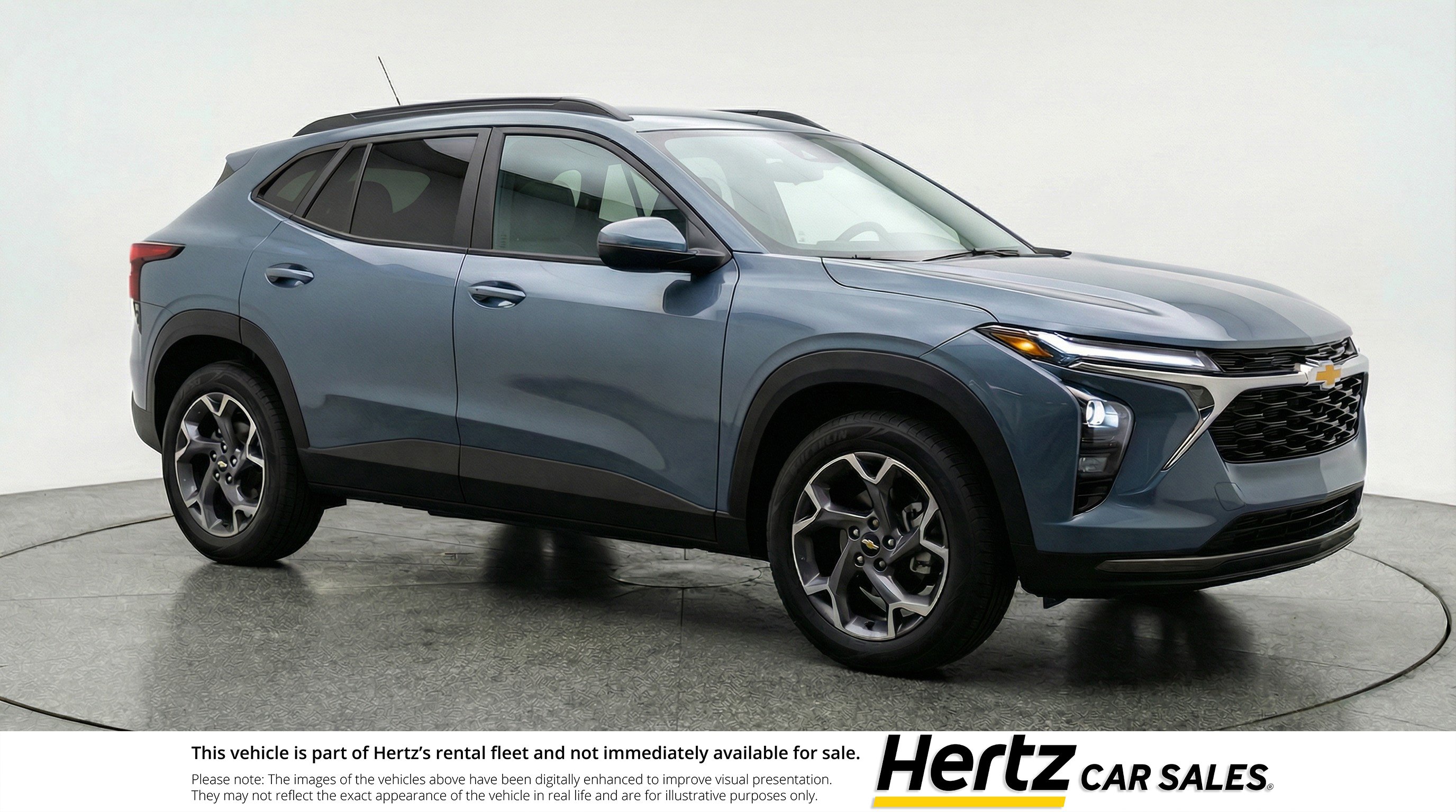 Used 2025 Chevrolet Trax LT w/ LT Convenience Package image 1