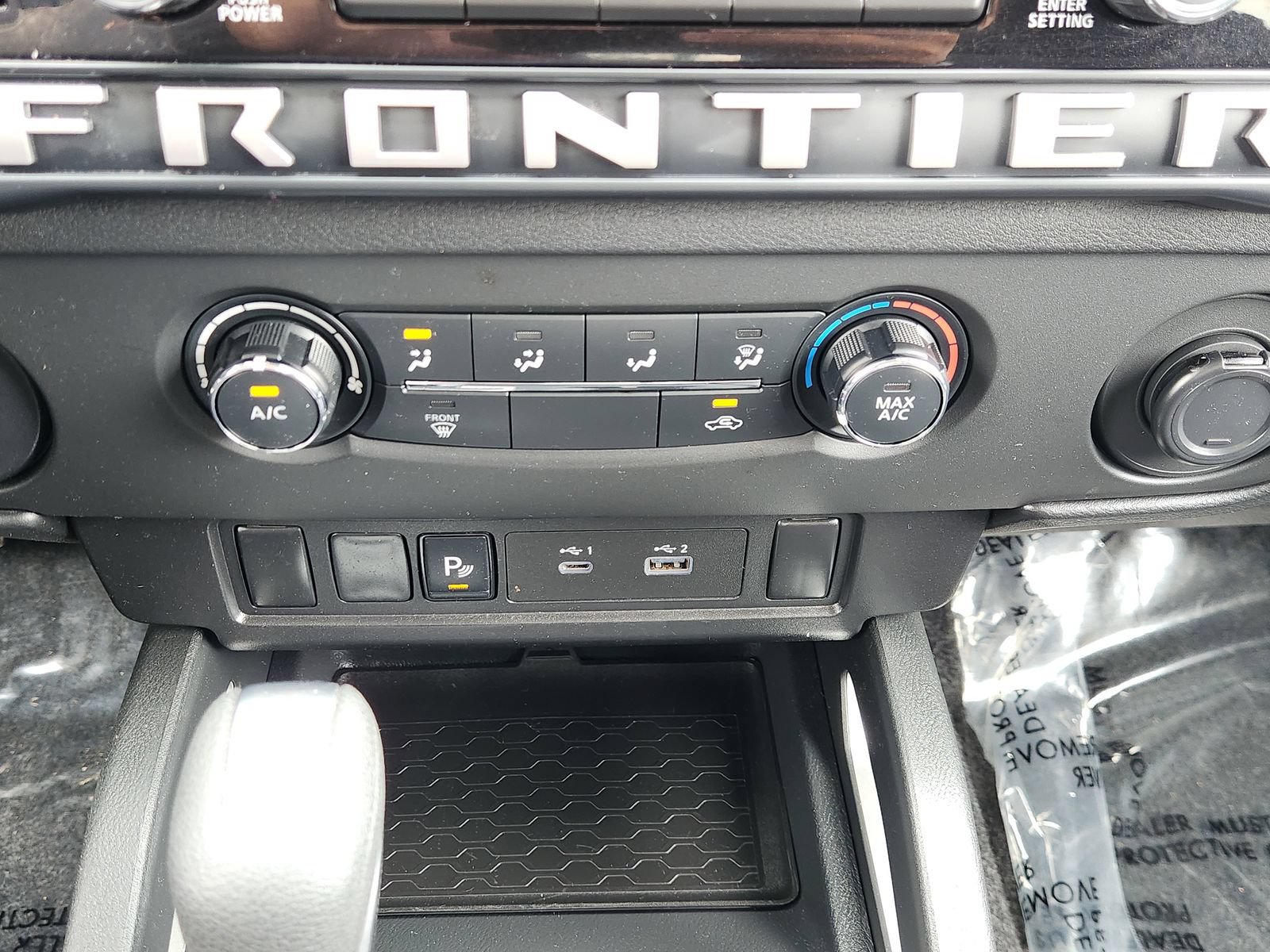 Used 2025 Nissan Frontier SV RWD image 21