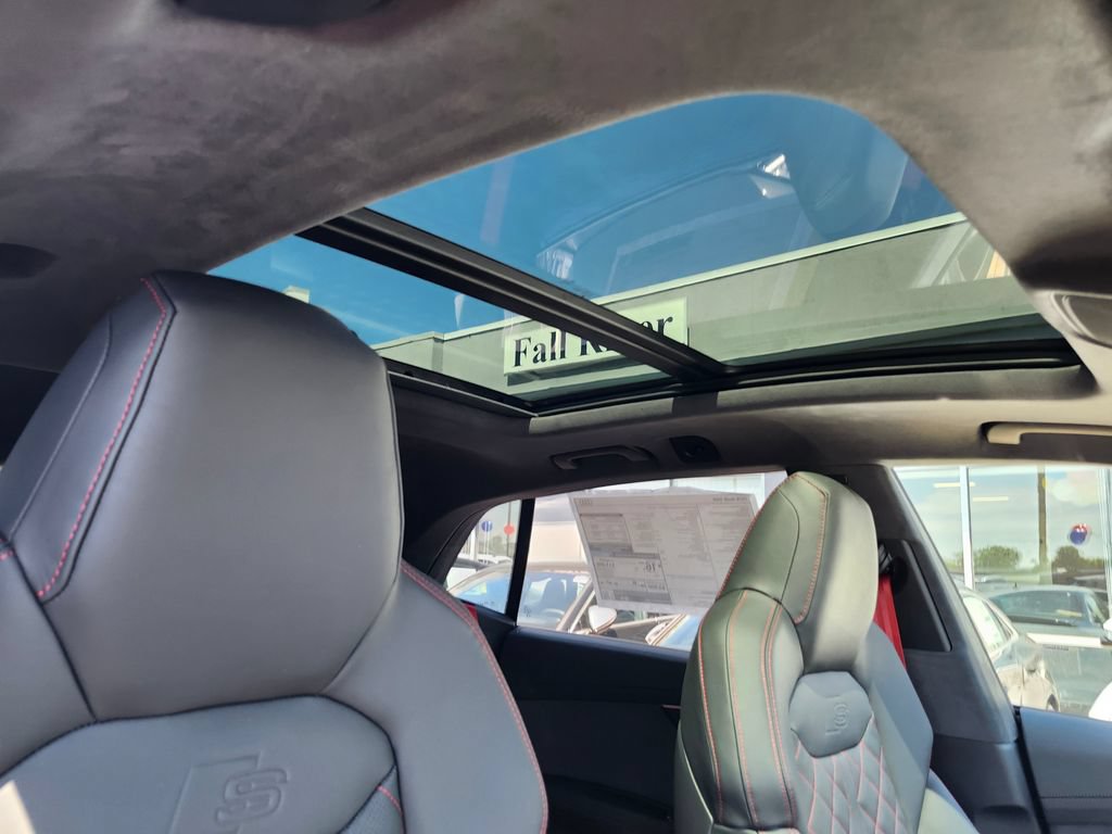 New 2026 Audi SQ8 Prestige AWD/4WD image 17