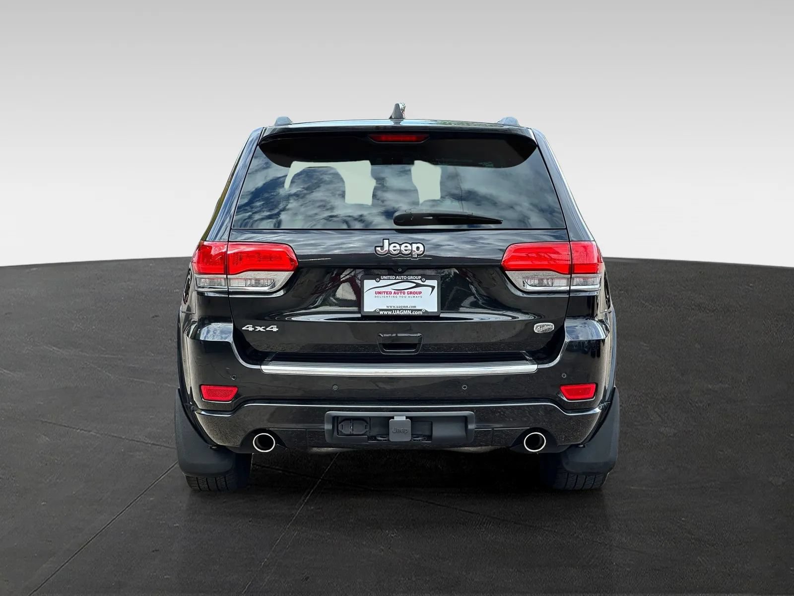 Used 2015 Jeep Grand Cherokee Overland AWD/4WD image 6