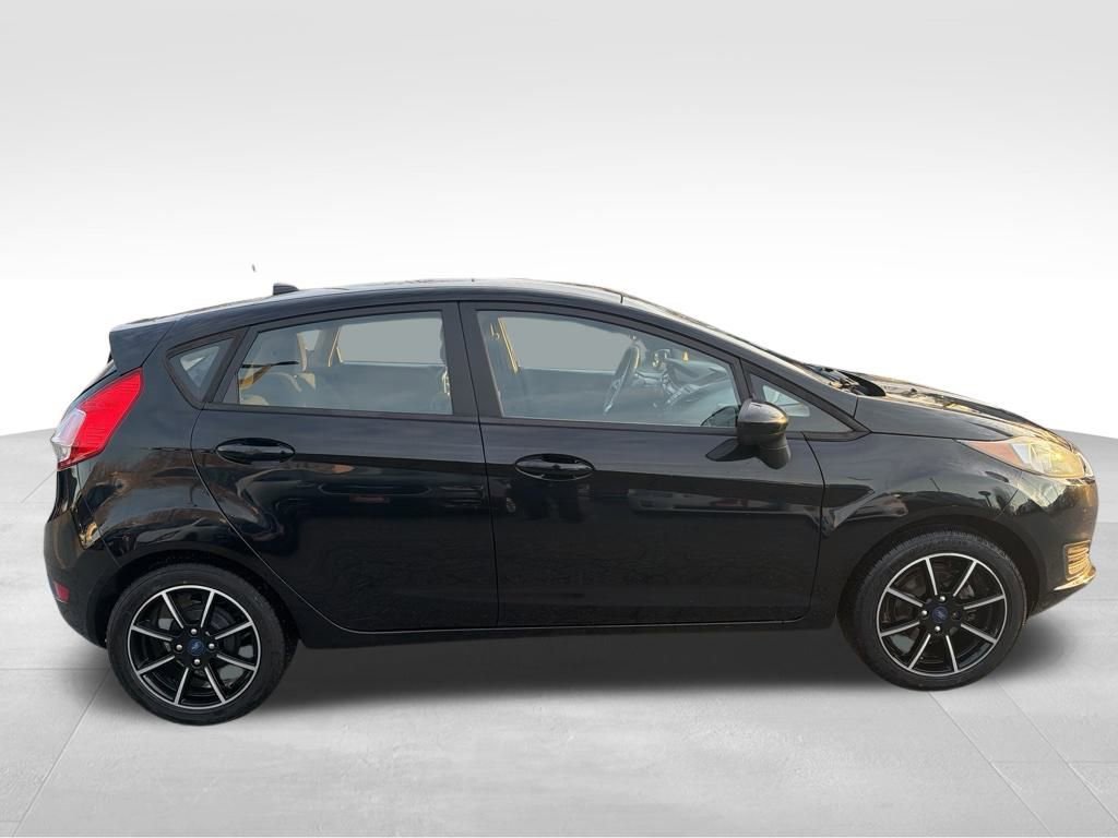 Used 2018 Ford Fiesta SE image 6