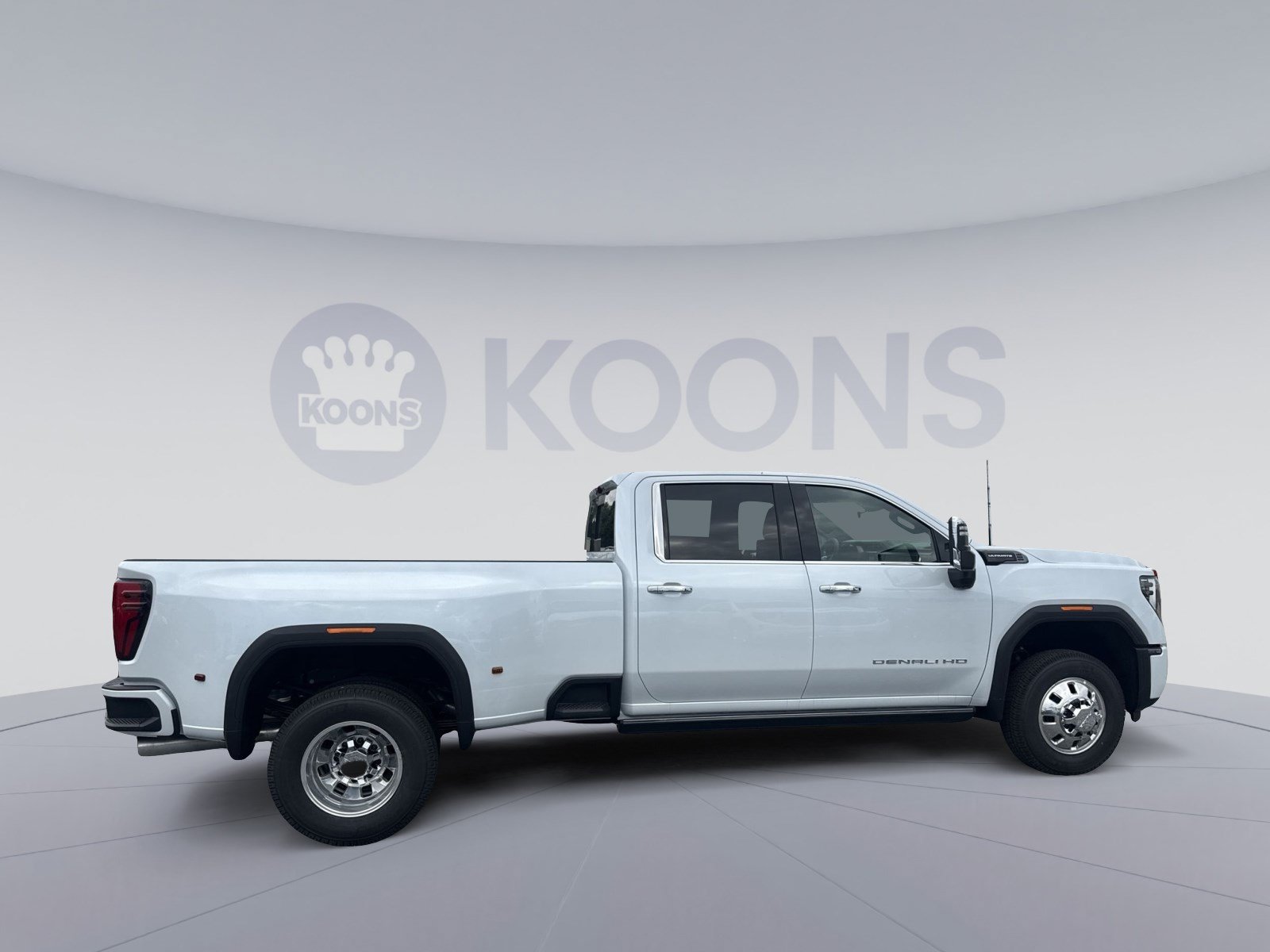 New 2026 GMC Sierra 3500 Denali Ultimate AWD/4WD image 7