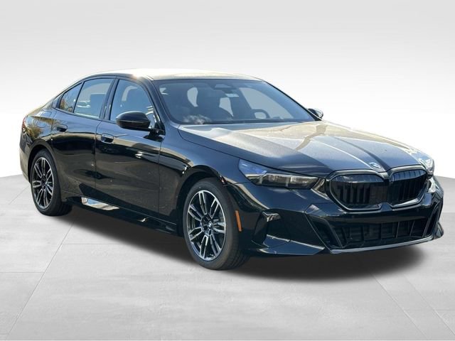 New 2026 BMW 530i xDrive w/ M Sport Package