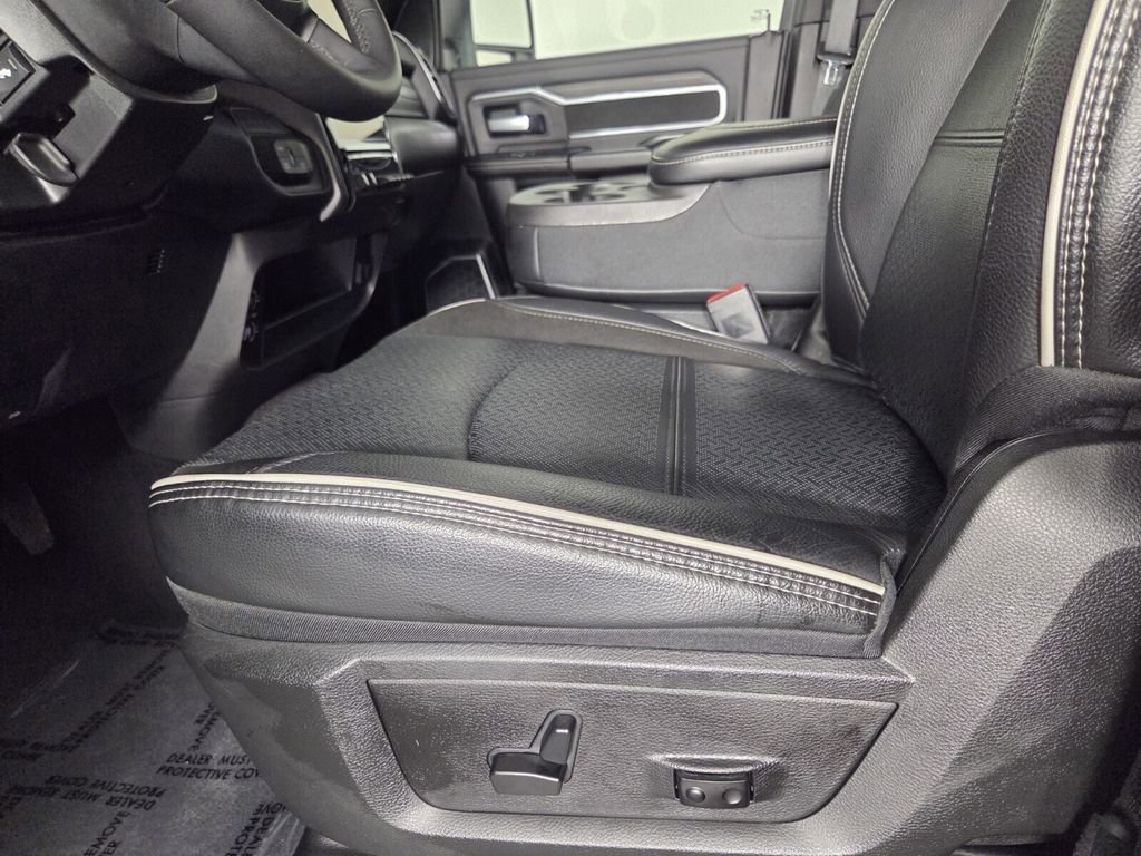 Certified 2026 RAM 2500 Laramie AWD/4WD image 13