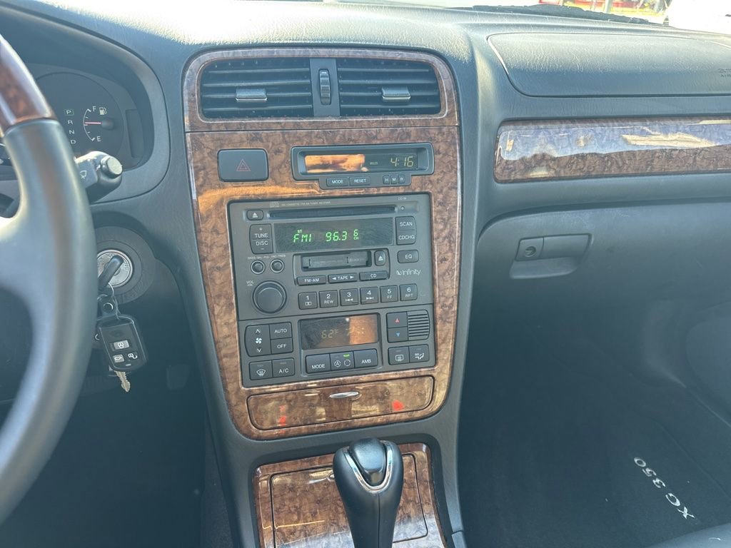 Used 2005 Hyundai XG350 L image 14