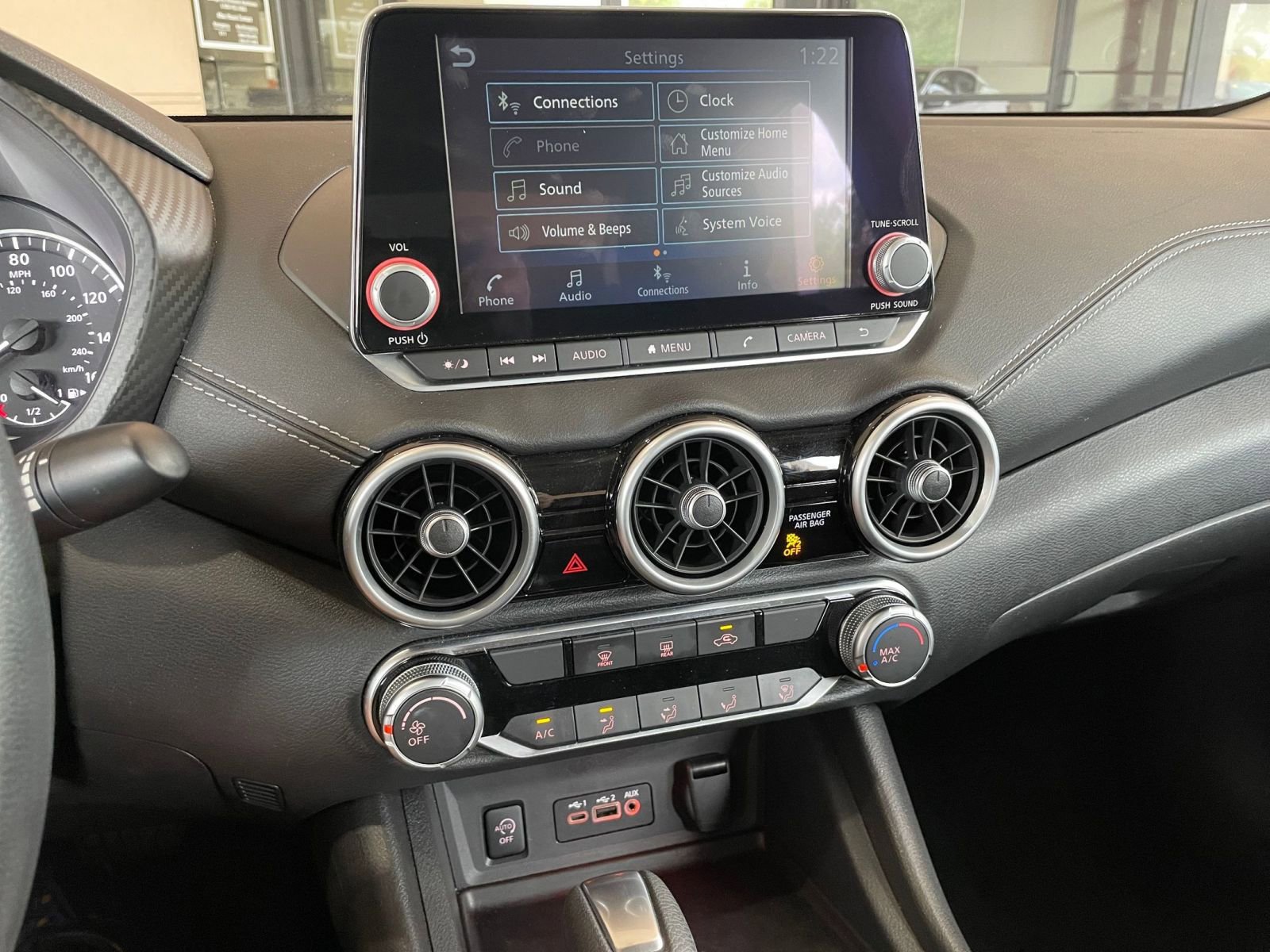 Used 2025 Nissan Sentra SV image 18