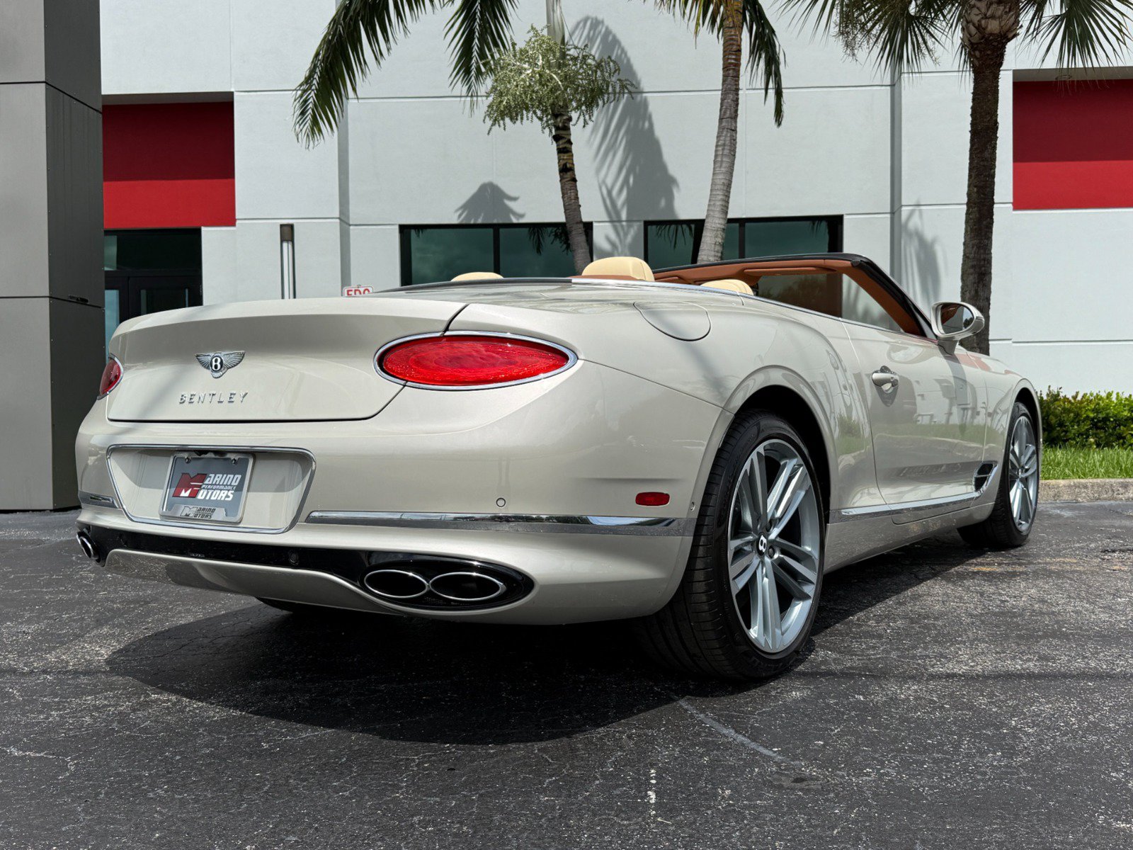 Used 2023 Bentley Continental GT Mulliner AWD/4WD image 24