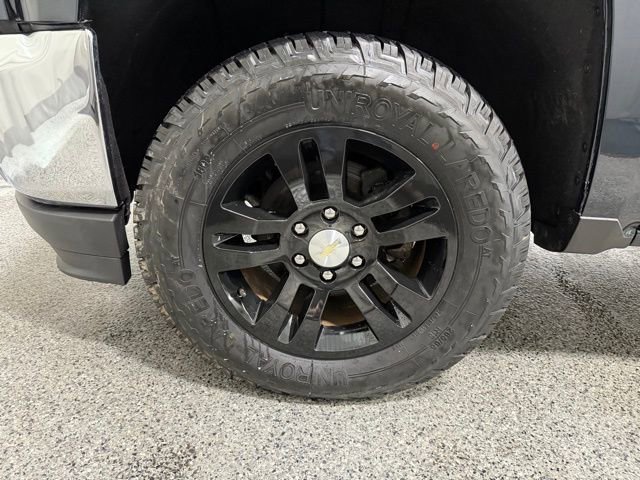 Used 2019 Chevrolet Silverado 1500 LT w/ All Star Edition AWD/4WD image 25