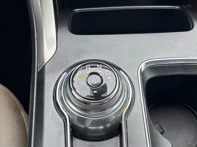 Used 2019 Ford Fusion SE image 13