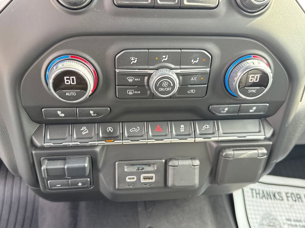 Used 2020 Chevrolet Silverado 1500 LT w/ All-Star Edition image 36