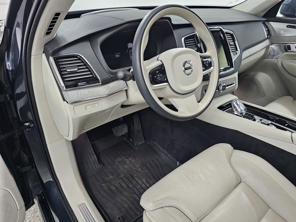 Used 2025 Volvo XC90 T8 Ultra image 10