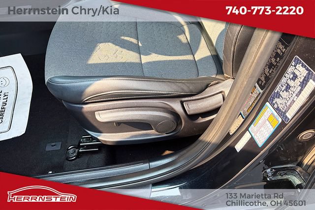 Used 2024 Kia Seltos S FWD image 13