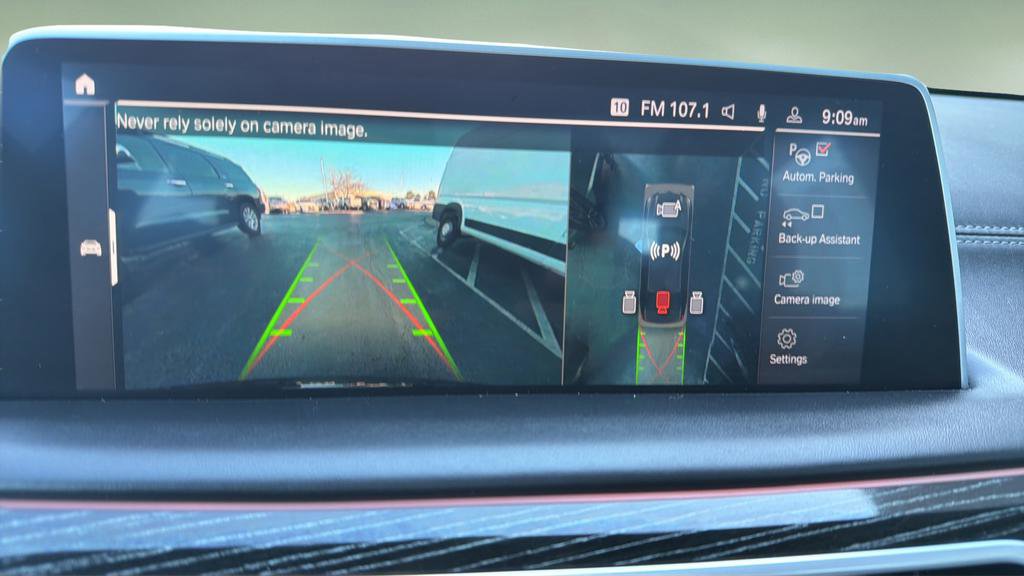 Used 2022 BMW 750i xDrive w/ Luxury Rear Seating Package image 7