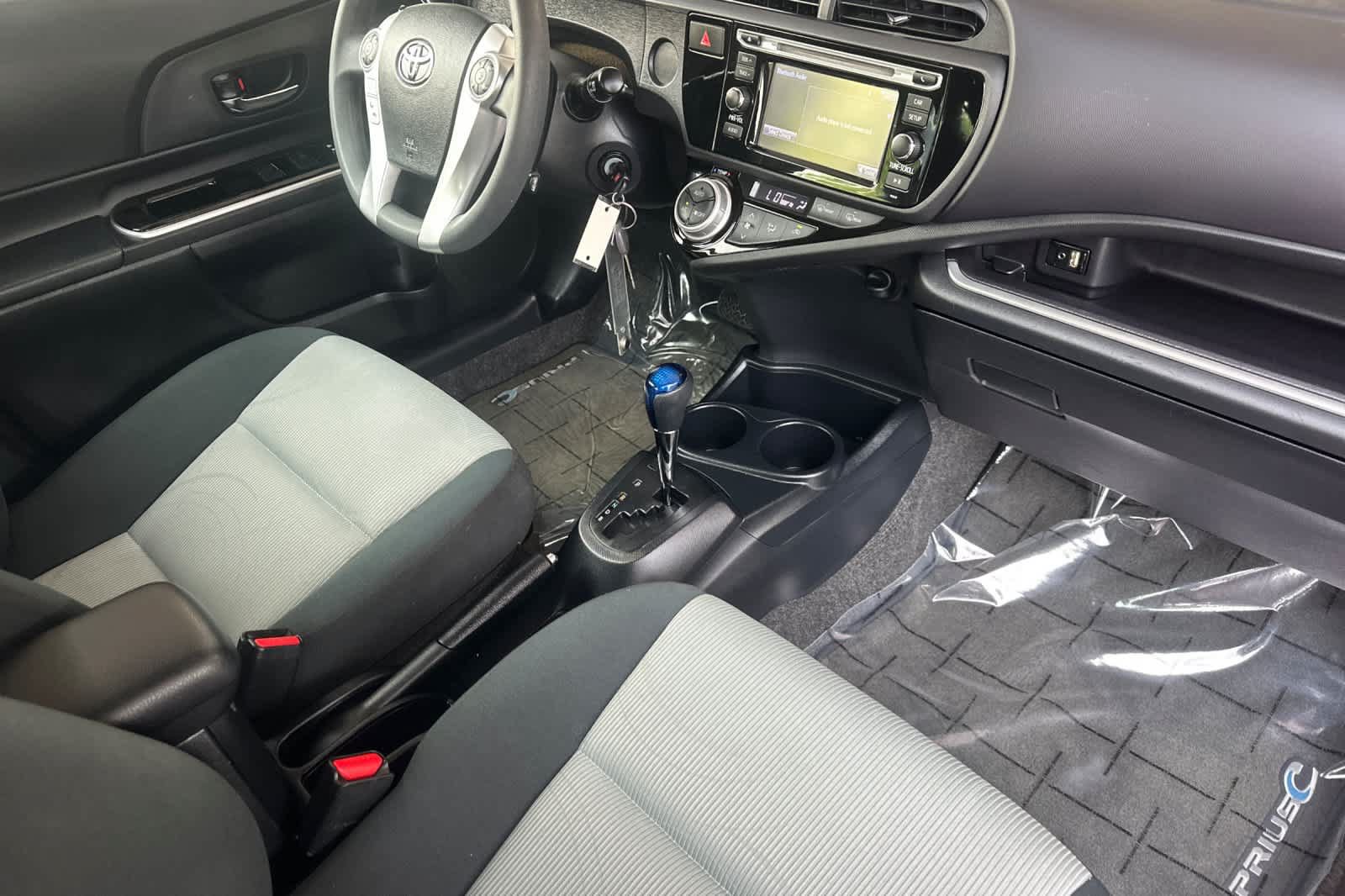 Used 2016 Toyota Prius C Two FWD image 16
