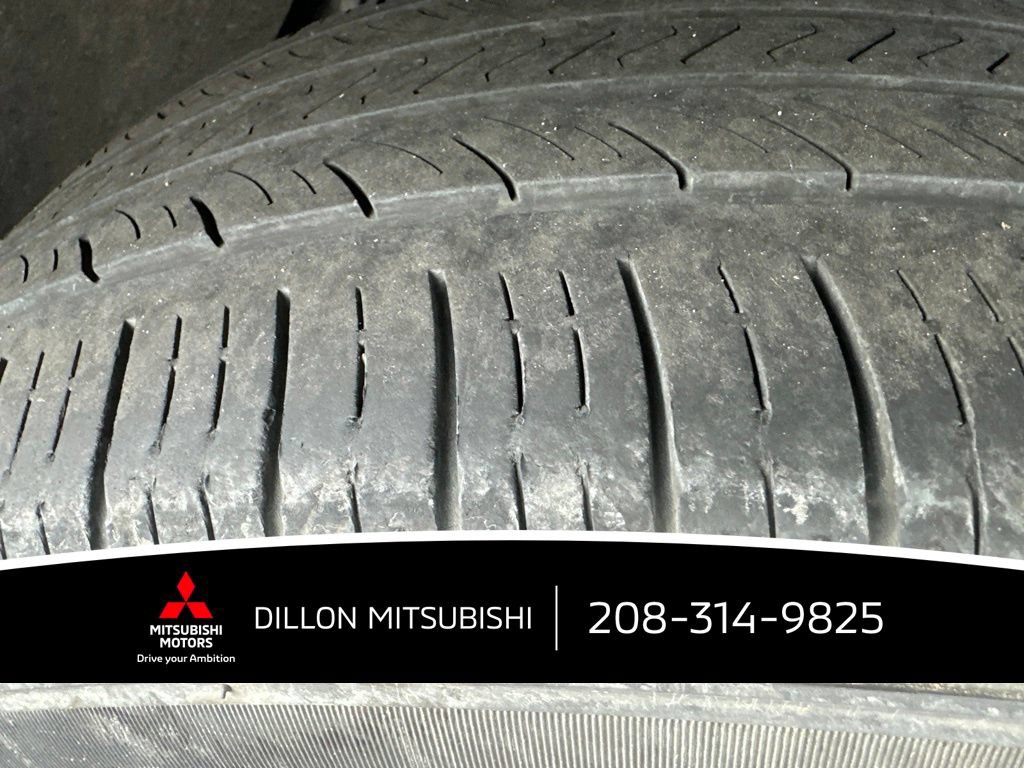 Used 2025 Nissan Rogue SV AWD/4WD image 18