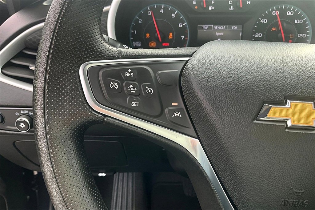 Used 2025 Chevrolet Malibu LT image 18