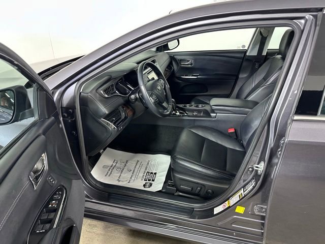 Used 2014 Toyota Avalon XLE Touring FWD image 19