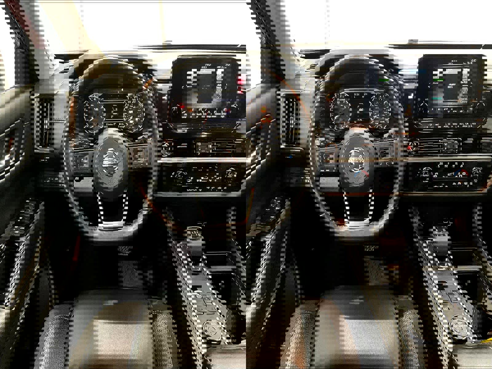 Used 2022 Nissan Pathfinder SL w/ SL Premium Package AWD/4WD image 18