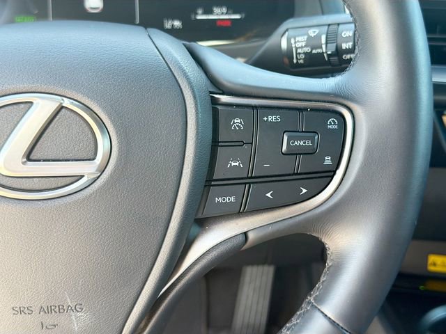Used 2025 Lexus UX 300h FWD w/ Accessory Package (Z1) image 38
